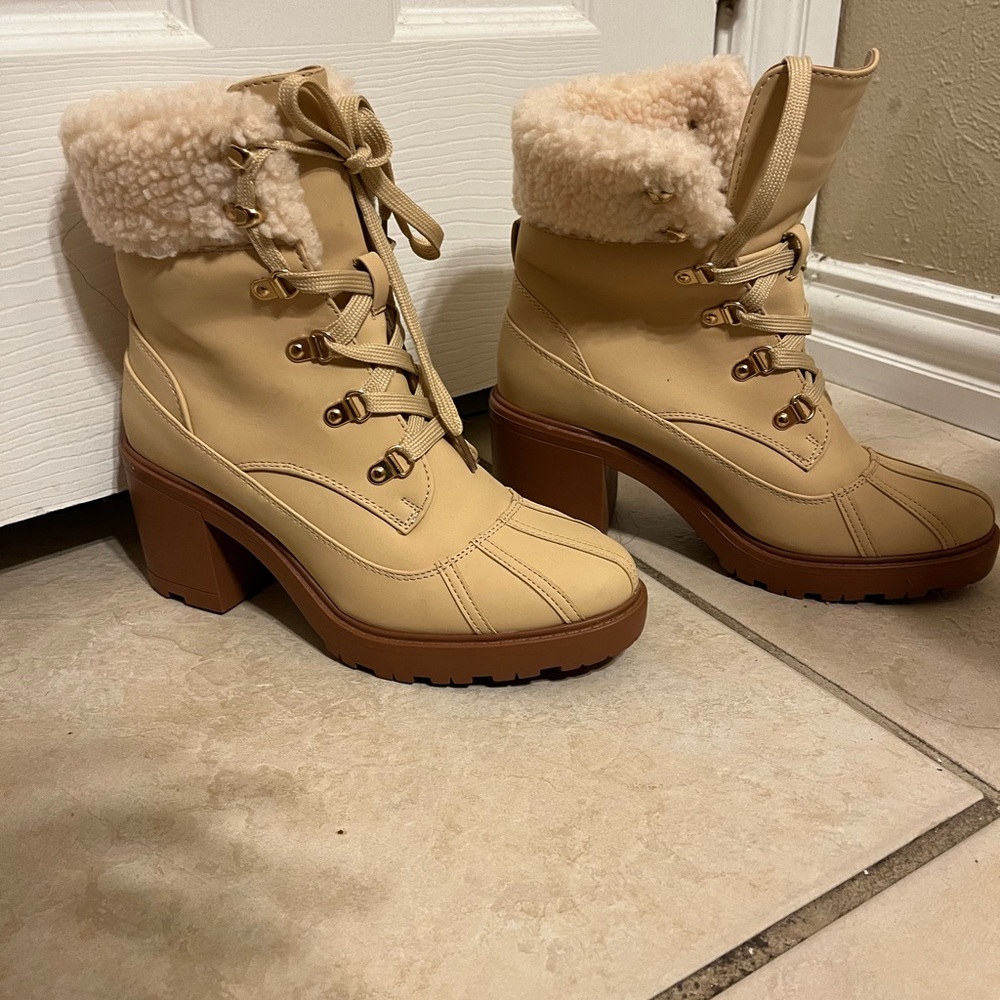 JustFab Cream Heeled Boots with Faux Fur